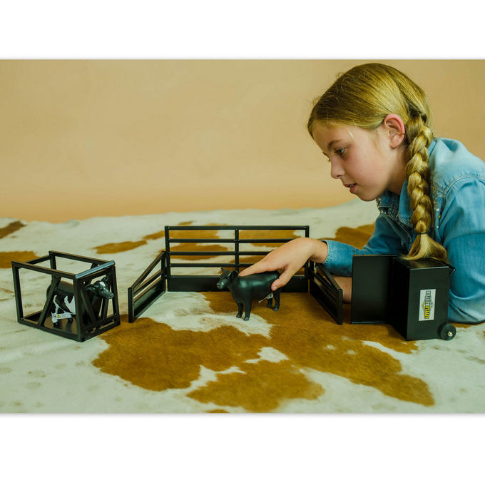 Little Buster Show Cattle Deluxe Display Bundle with Champion Steers - SAVE 15%